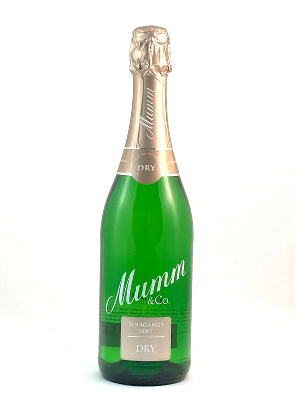 Mumm Kuiva kuohuviini 0,75l, alk. 11,5 tilavuusprosenttia.